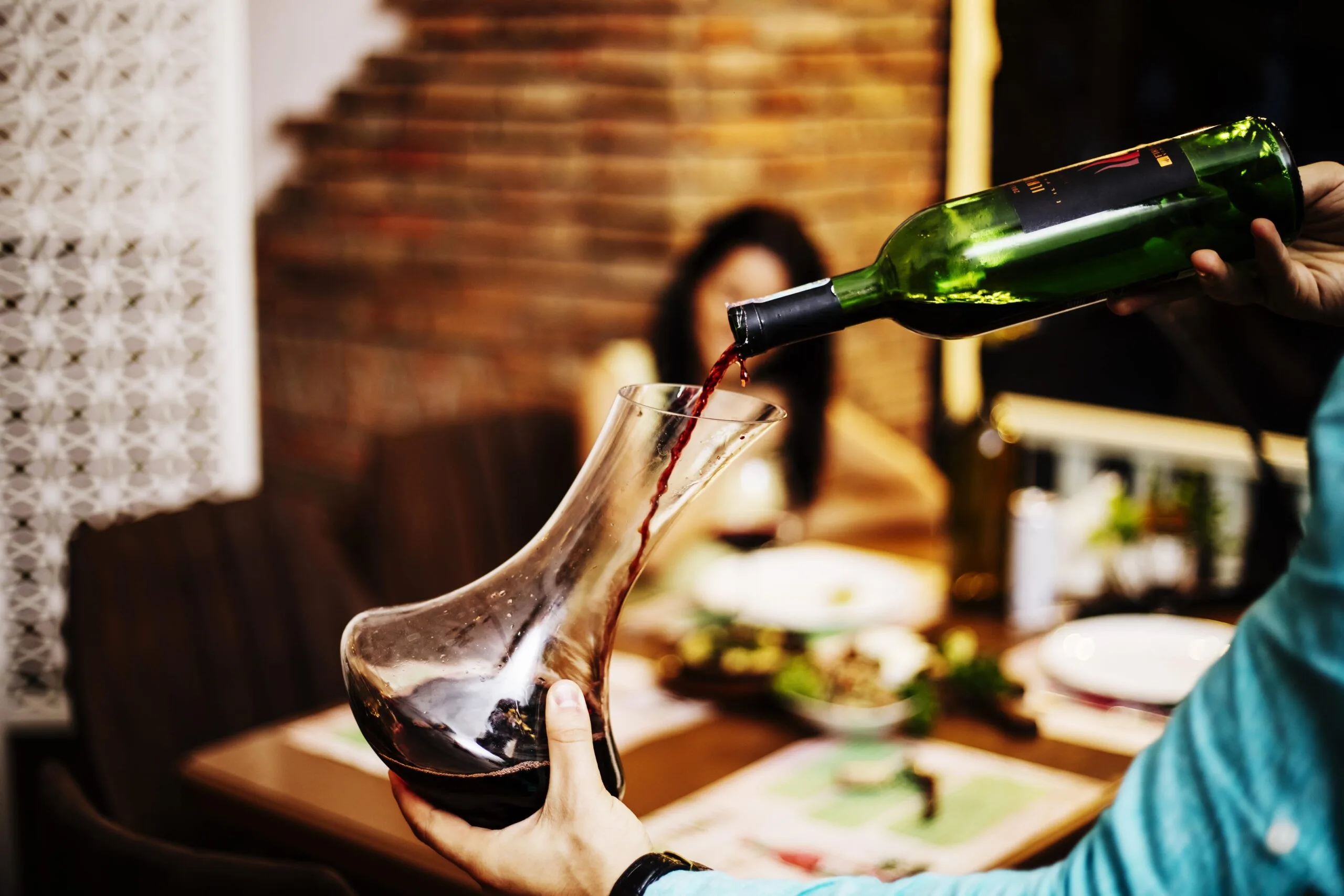 carafer-correctement-un-vin carafer-correctement-un-vin