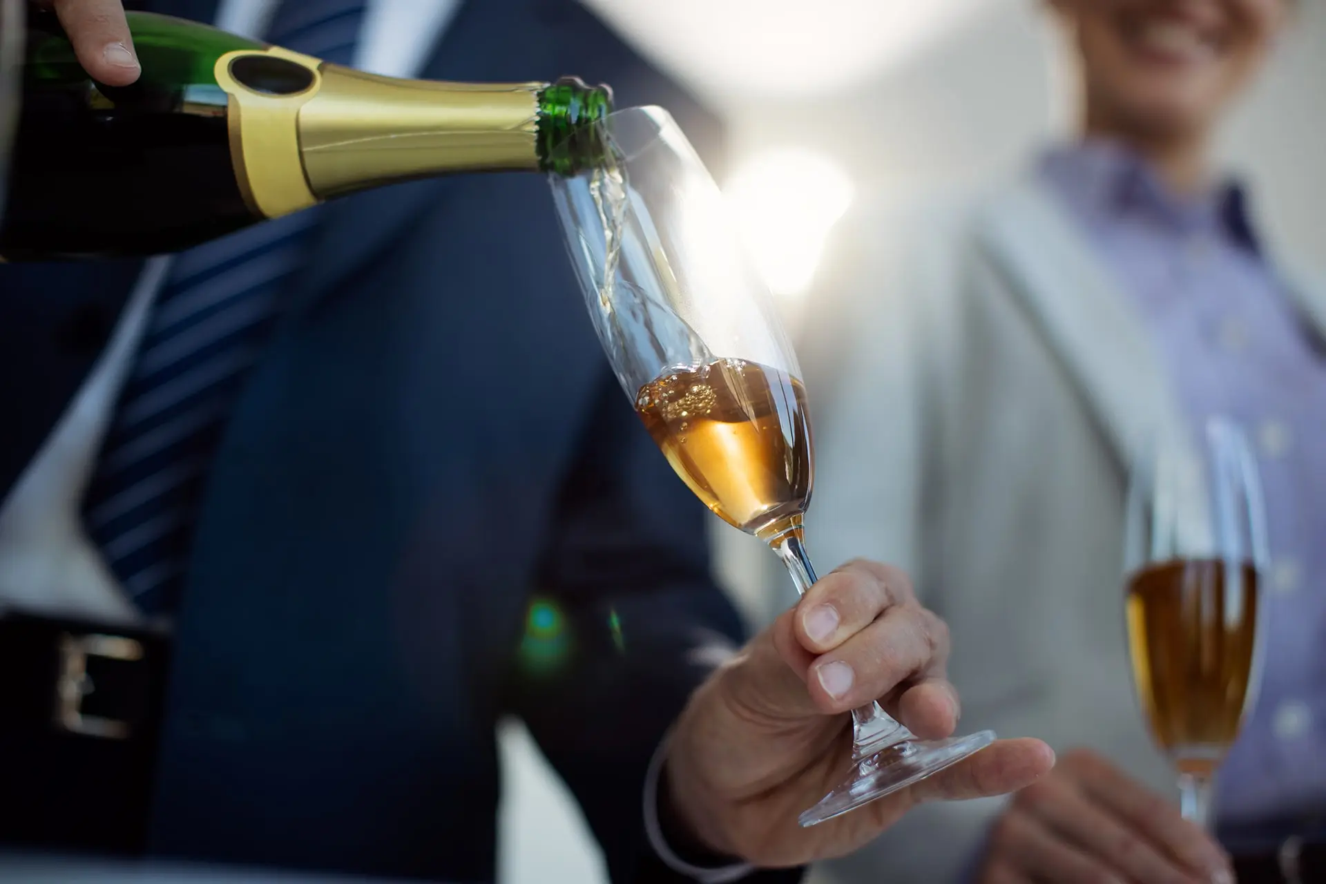 service champagne verre bien tenu service champagne verre bien tenu